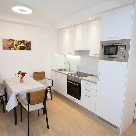 Cozy Honeymoon In The Old Town Appartement