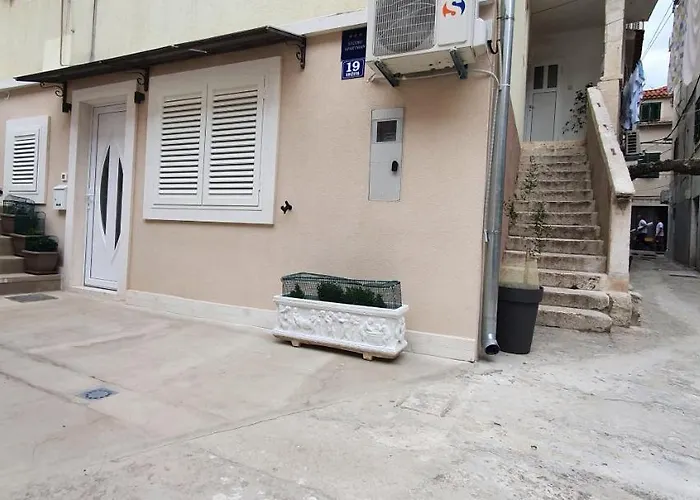 Cozy Honeymoon Apartment In The Old Town Lägenhet Split